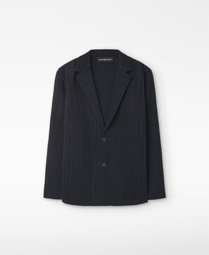 Black crinkle blazer man