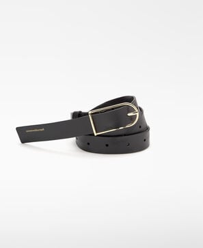 Leather belt with elongated buckle