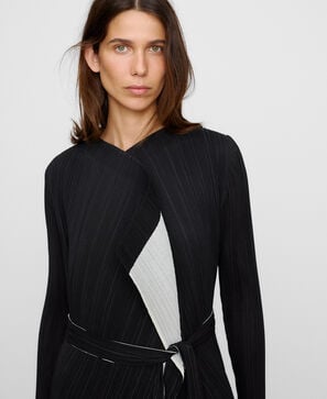 Chaqueta desestructurada crinkle bicolor