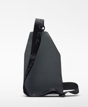 Nylon crossbody man