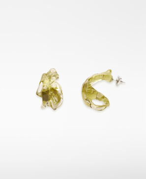 Translucent resin earrings woman
