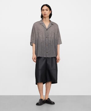 Camisa cuello bowling bordada lino