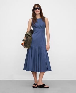 Vestido midi plisado