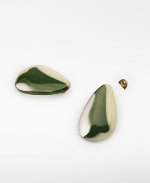 Boucles d'oreilles en r&eacute;sine tricolore