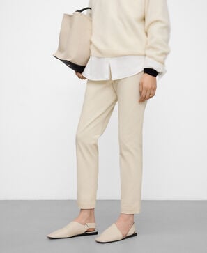 Ankle-length slim fit trousers