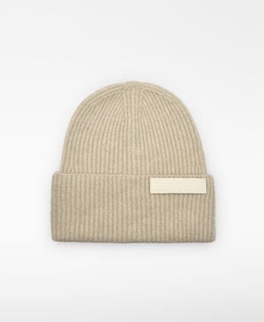 Gorro beanie punto canalé mujer