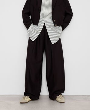 Rounded leg tailored trousers