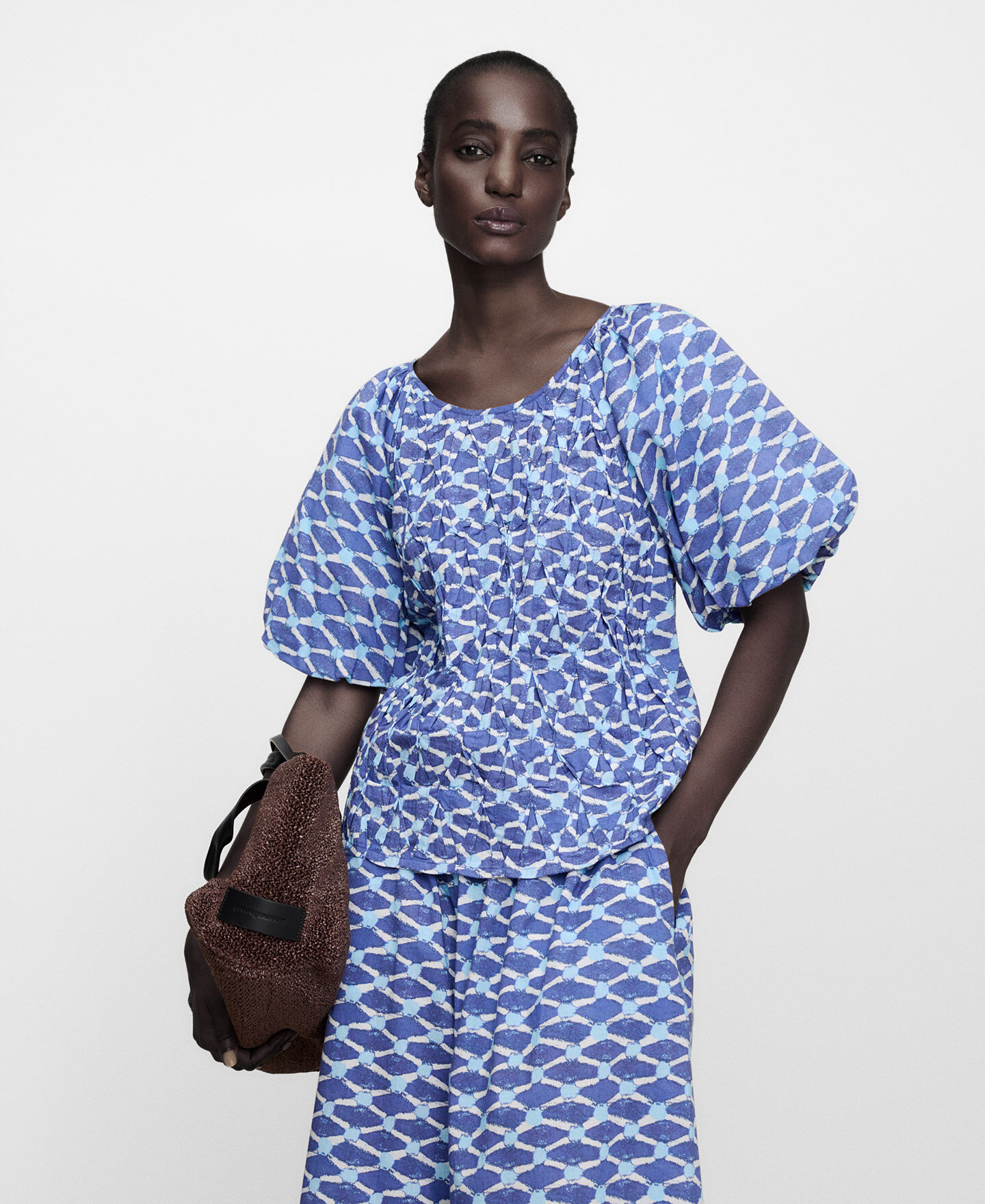 null media number 0
