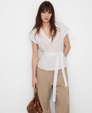 Cotton fitted top with lace trim