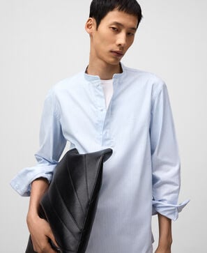 Chemise rayée à col rond homme