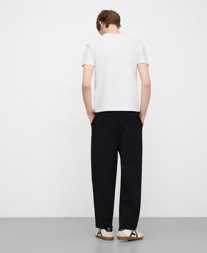 Pantal&oacute;n jogger crep&eacute;