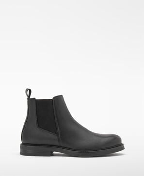 Leather Chelsea ankle boot