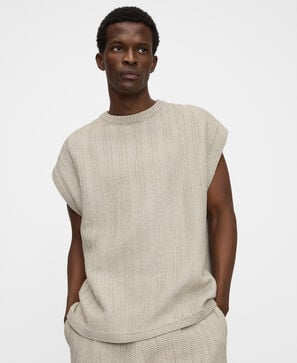 Chaleco oversize textura rafia