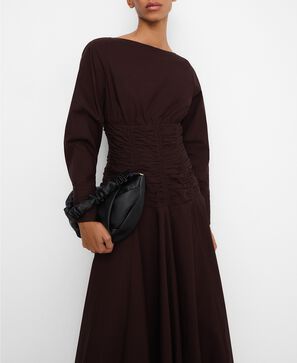 Vestido midi com cintura franzida em algod&atilde;o