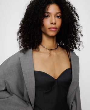 Organic-shaped irregular choker