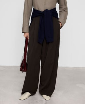 Pantal&oacute;n recto pinzas