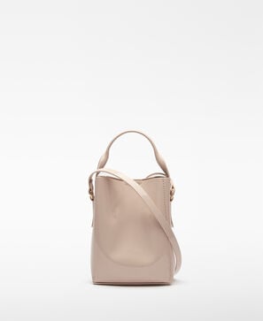 Mica patent bucket bag