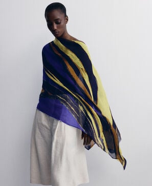 Printed shawl