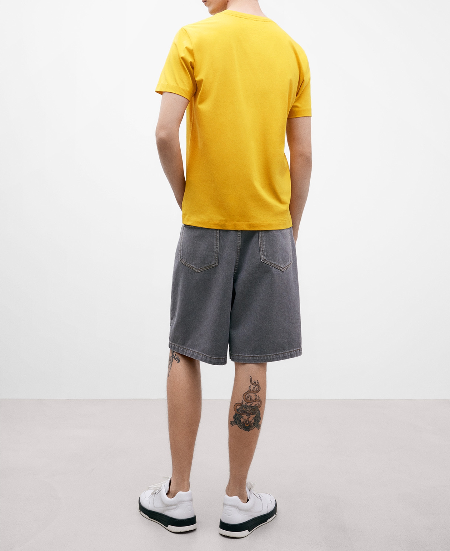 Cotton crew neck T-shirt image number 2