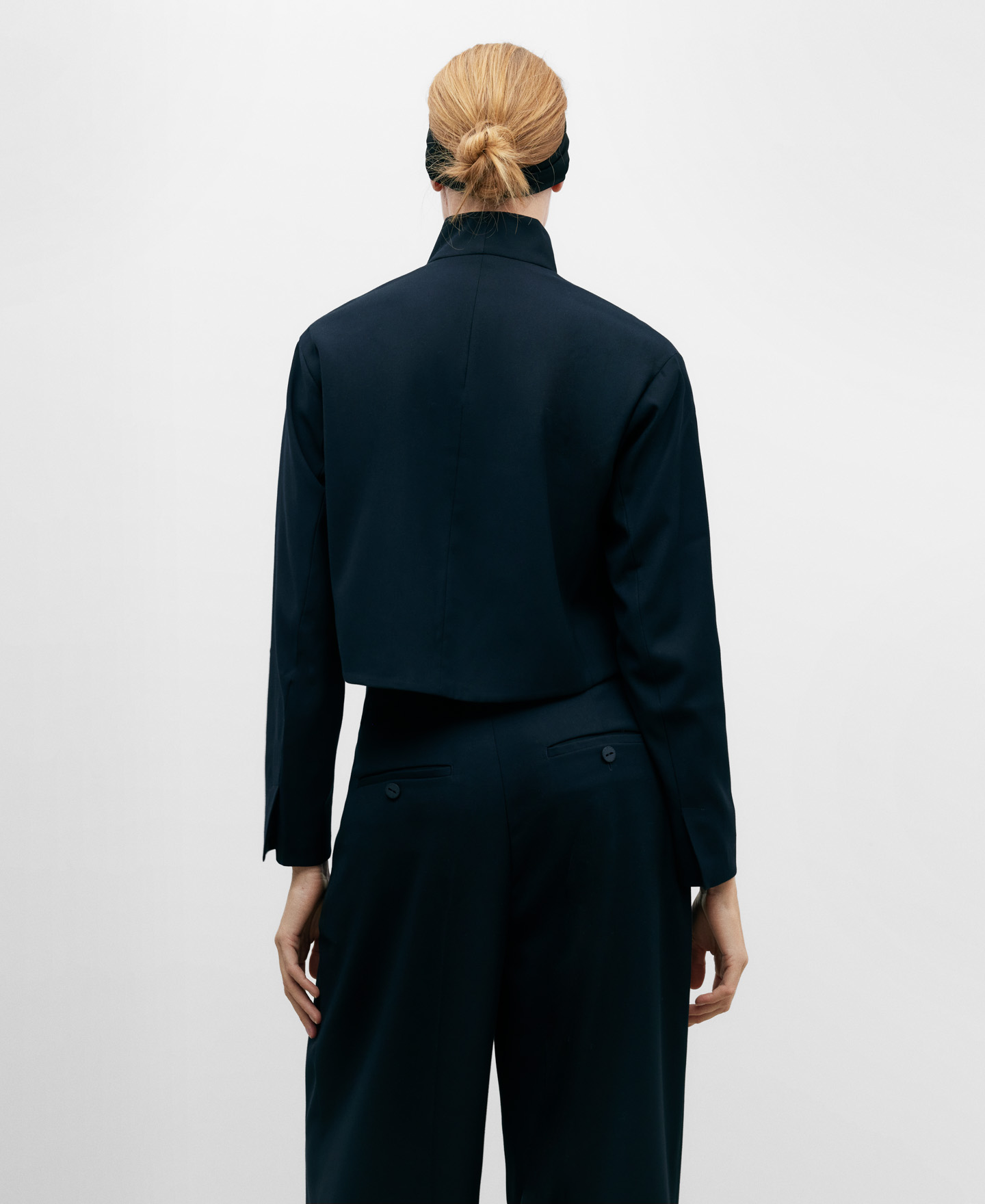 Short tailored jacket image number 2