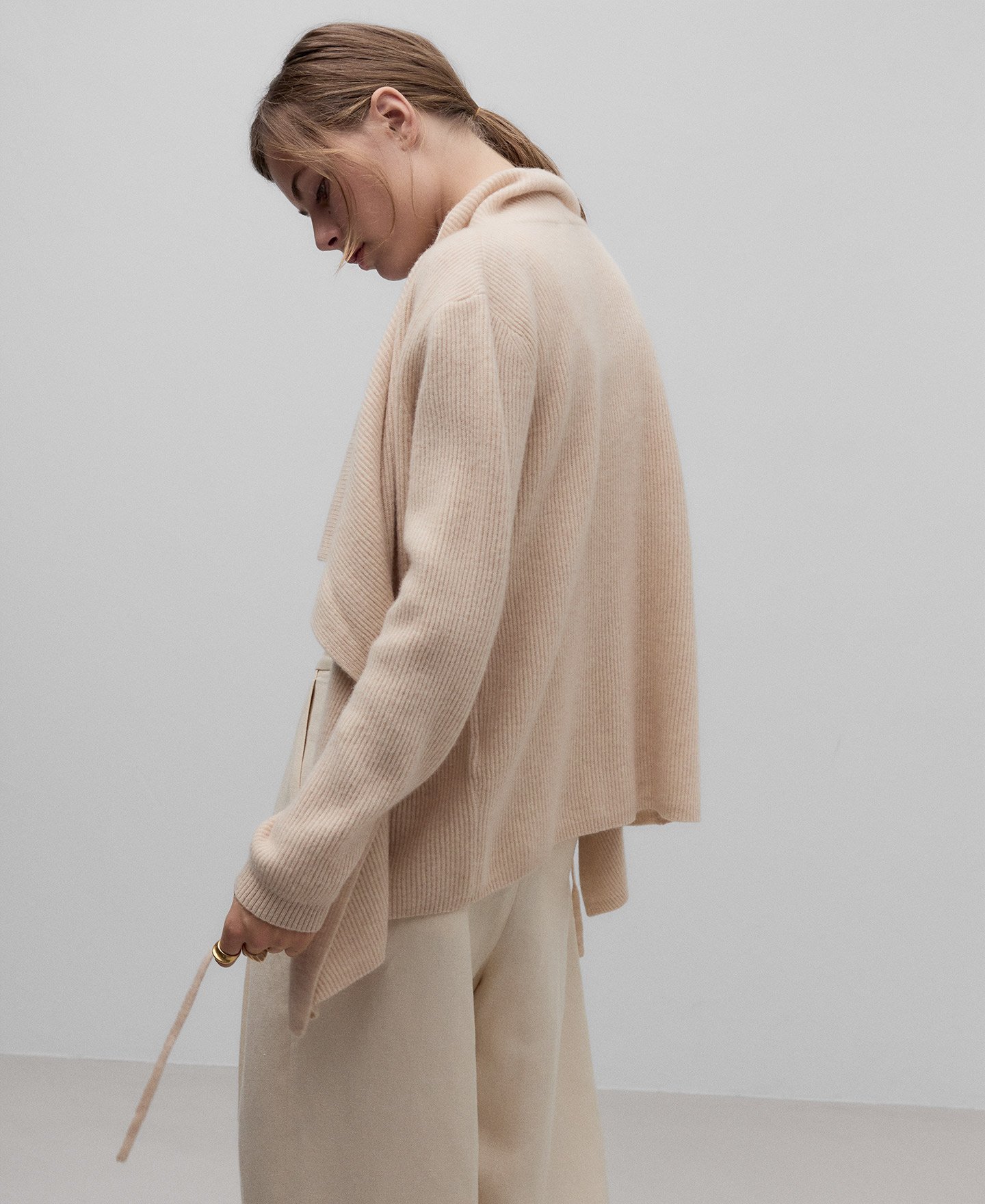 Chaqueta punto cuello envolvente mujer image number 2