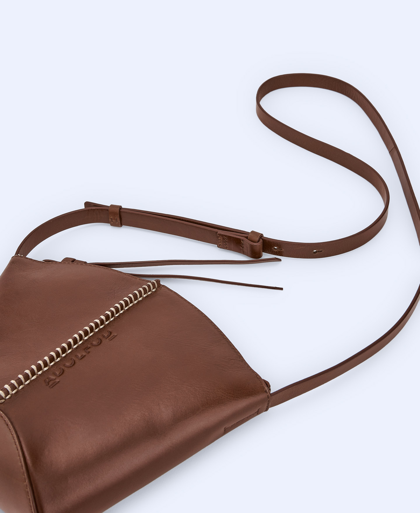Bolso pequeño en piel image number 1