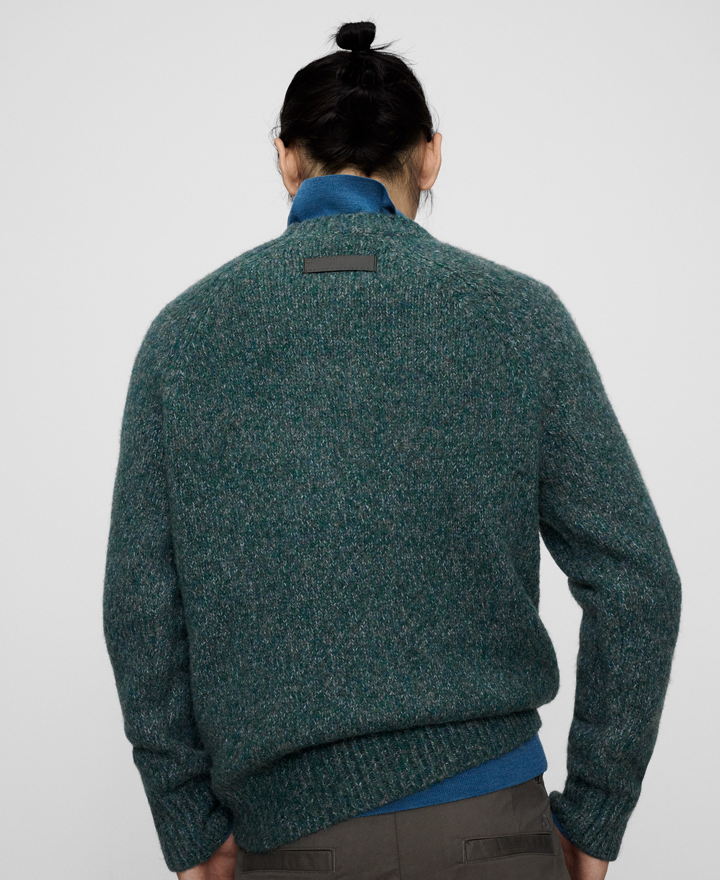 Pull en maille chin&eacute;e &agrave; manches raglan image number 2