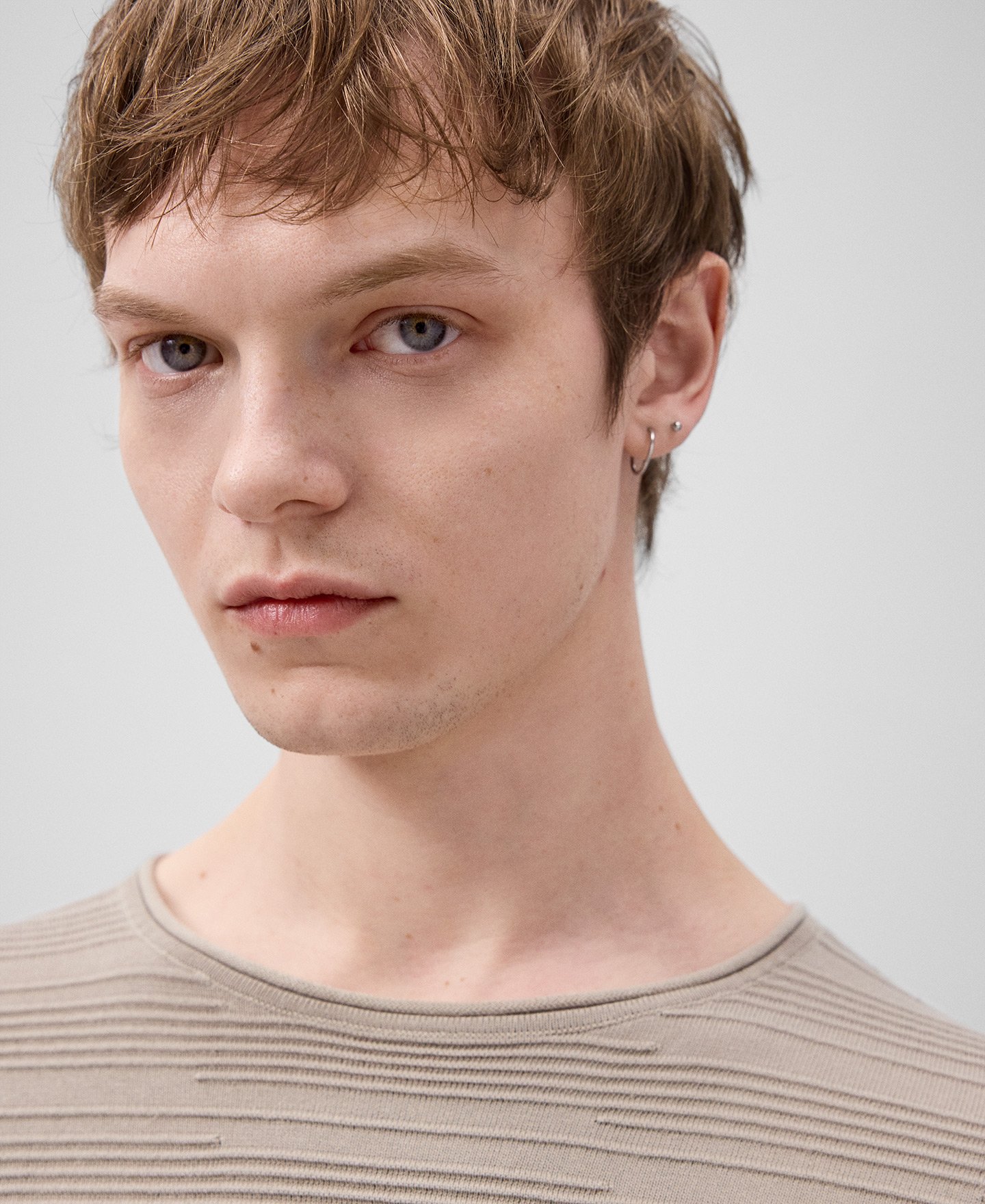 Stripe structure knit sweater man image number 3