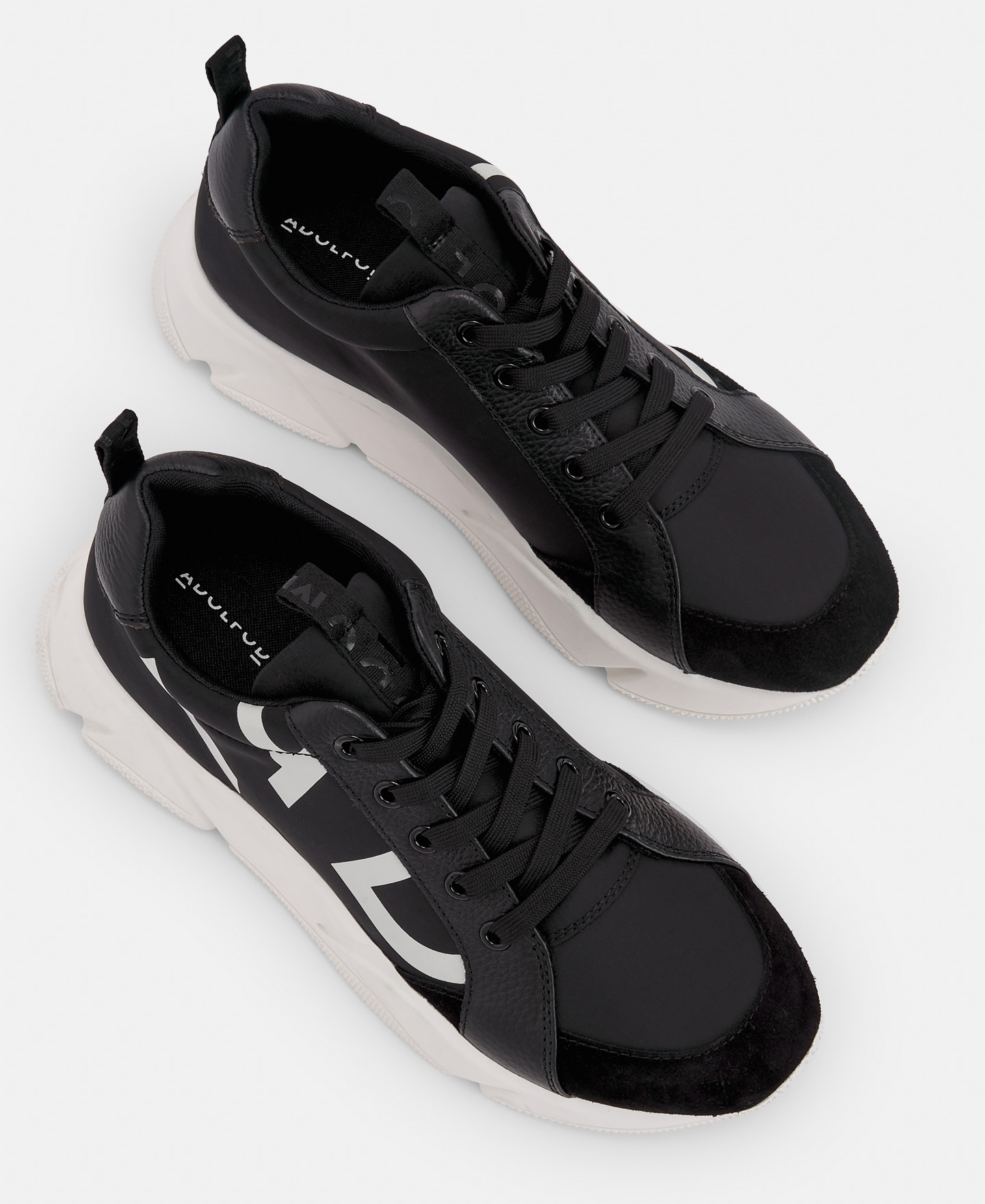 Sneaker in fabric and leather image number 1