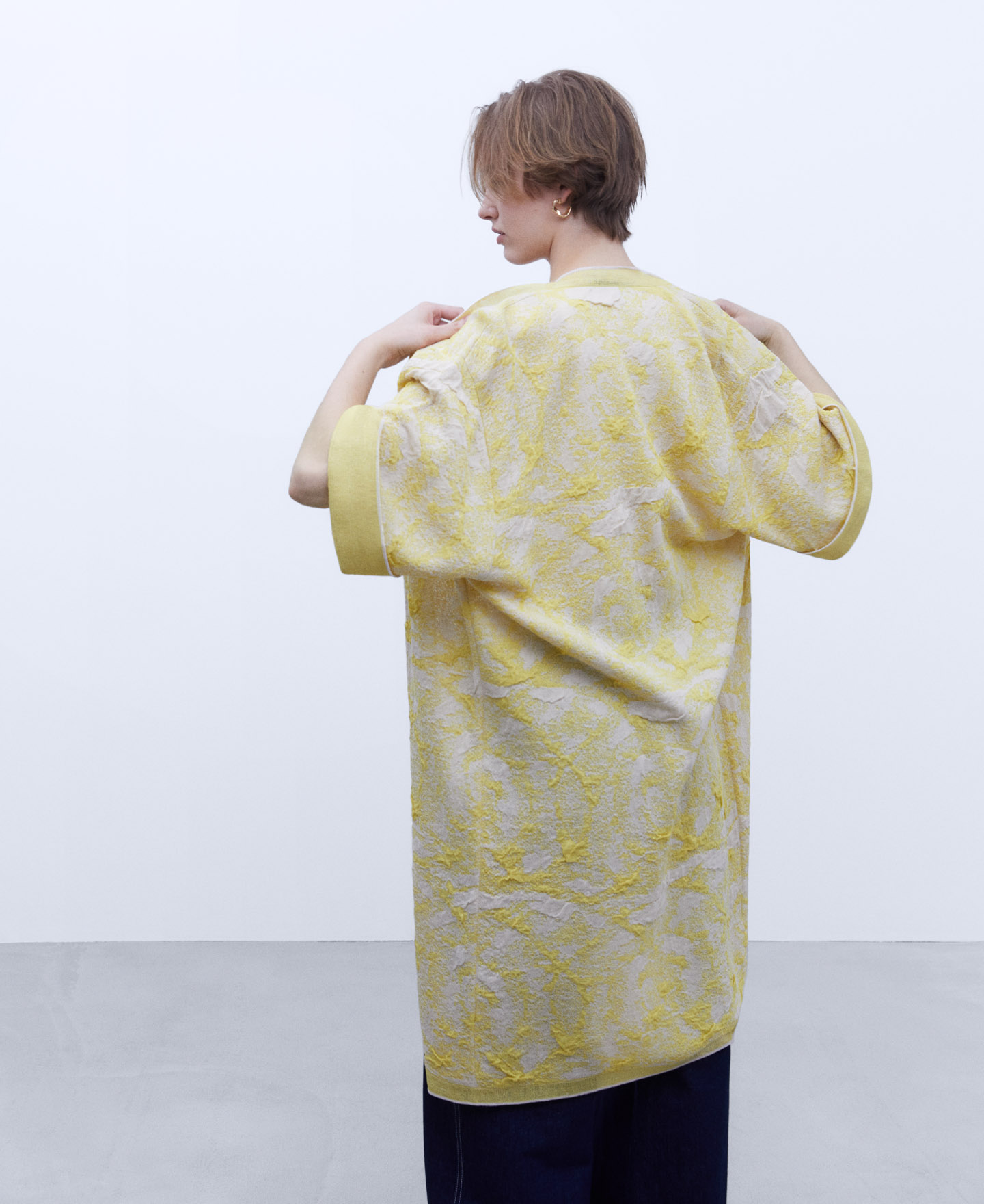Chaqueta larga en jacquard image number 2