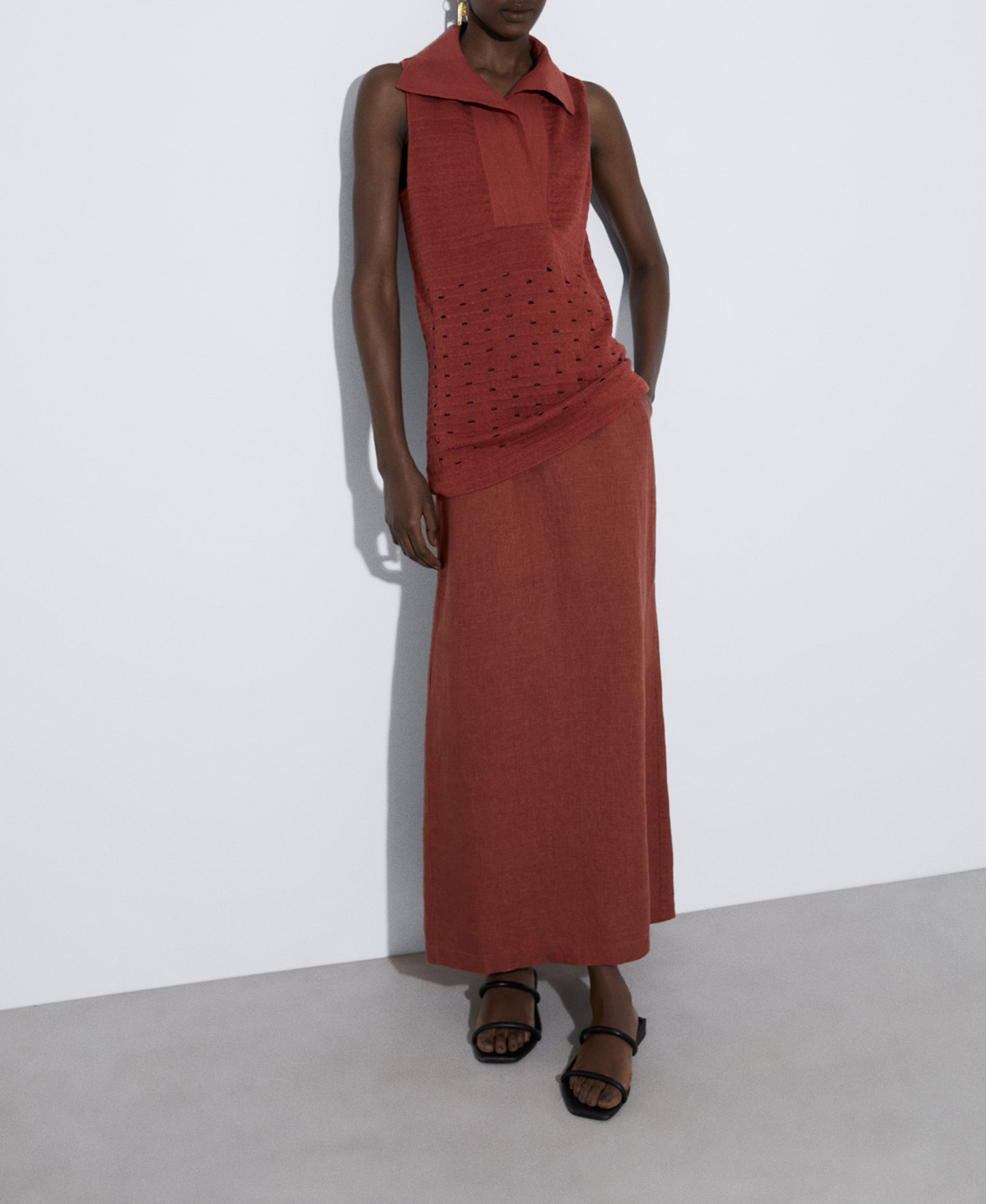 Linen knitted openwork top image number 1