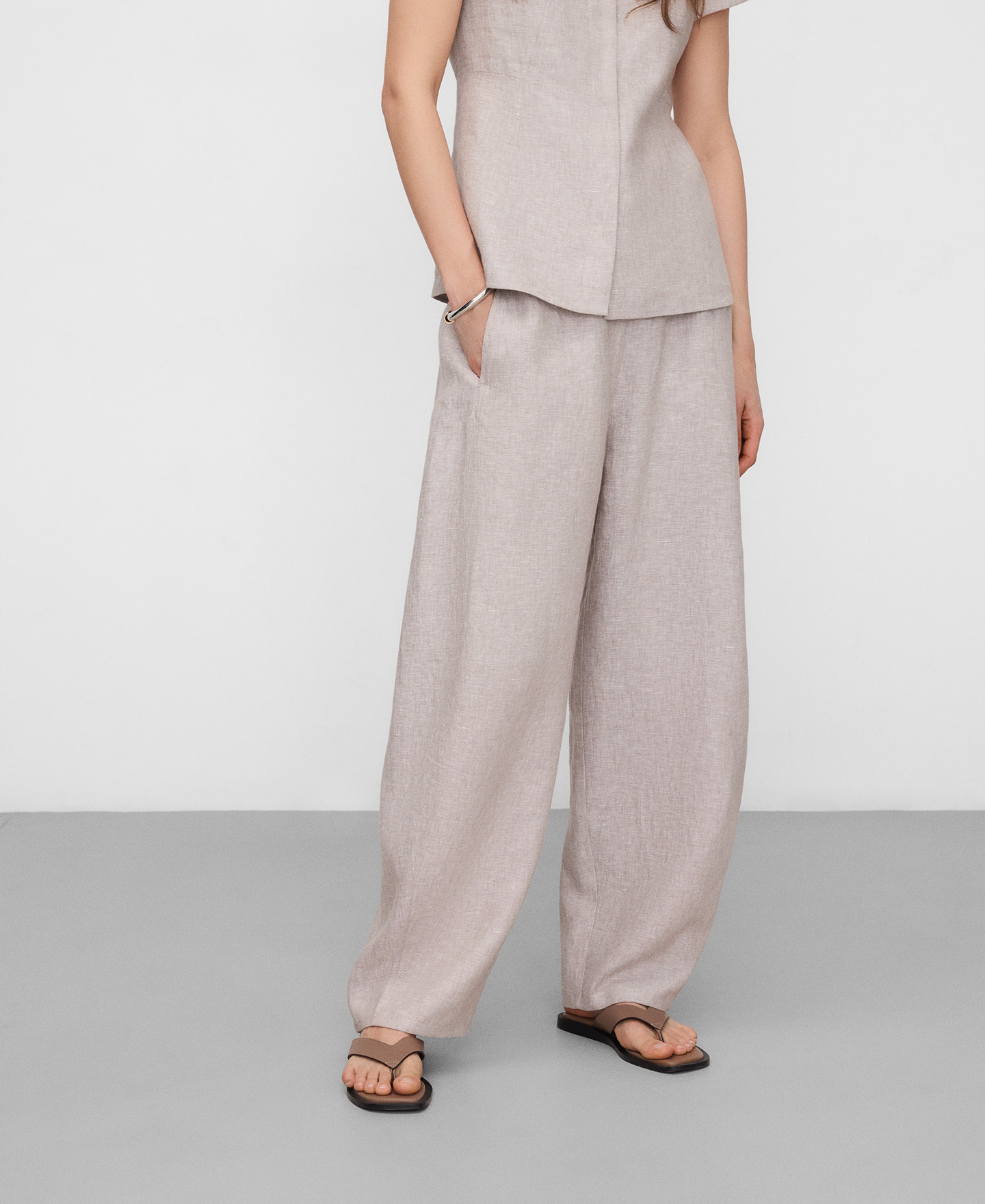 European linen barrel fit trousers image number 0