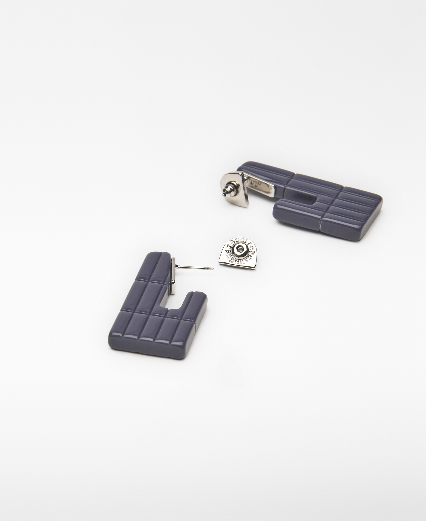 Purple resin grid earrings woman image number 1