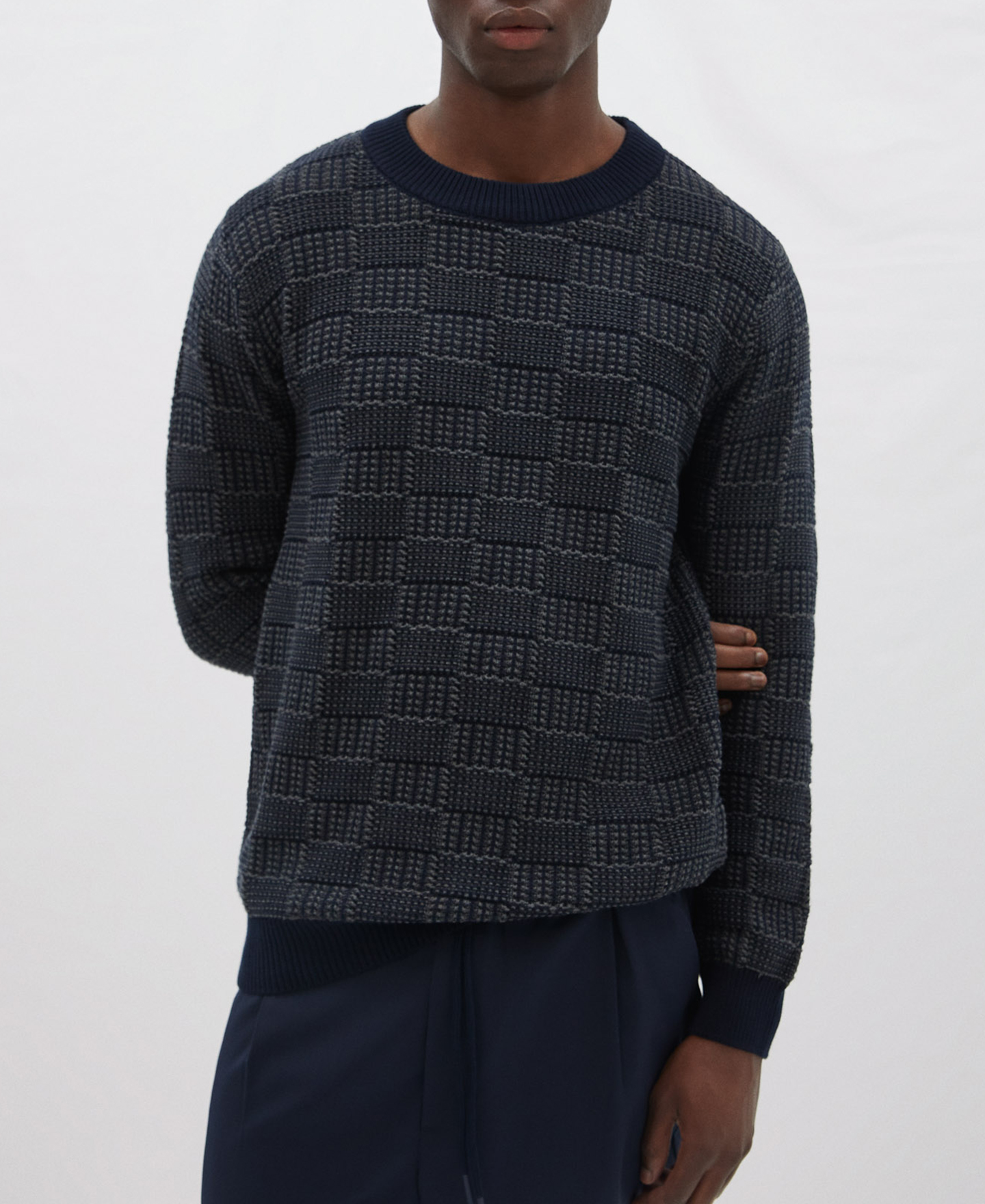 Cotton plaid structure sweater image number 0
