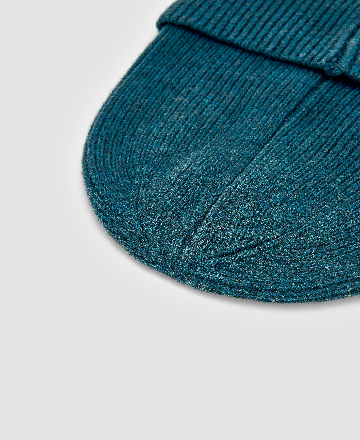 Gorro beanie em lã merino image number 2