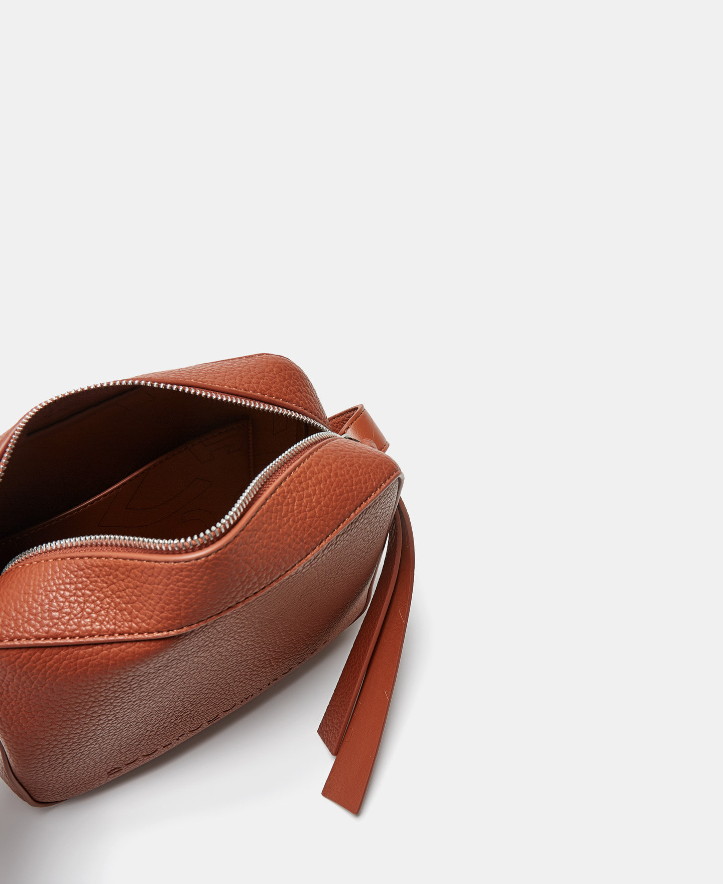 Square granulated shoulder strap image number 1