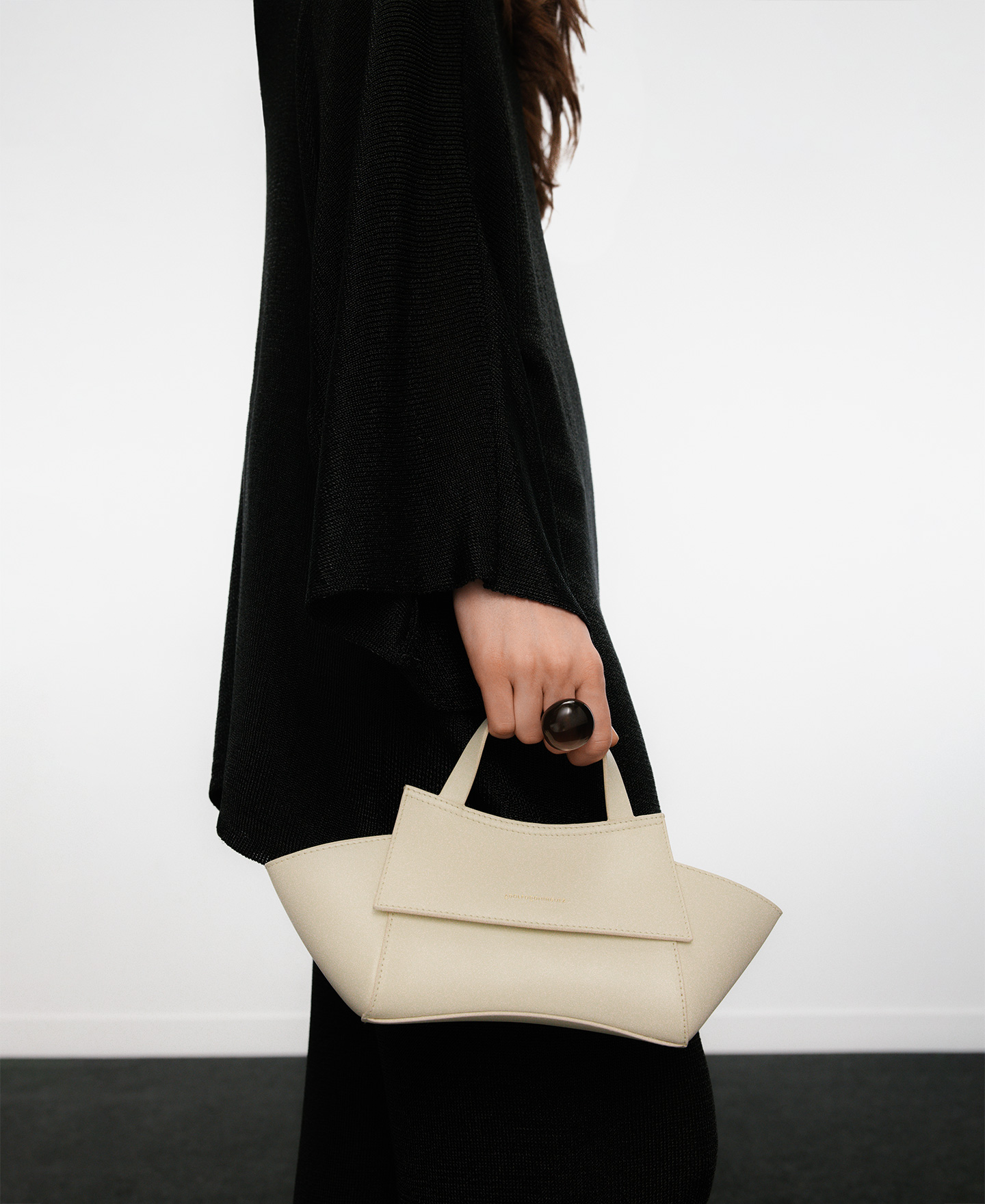 Maxi-Ring aus durchscheinendem Harz image number 3