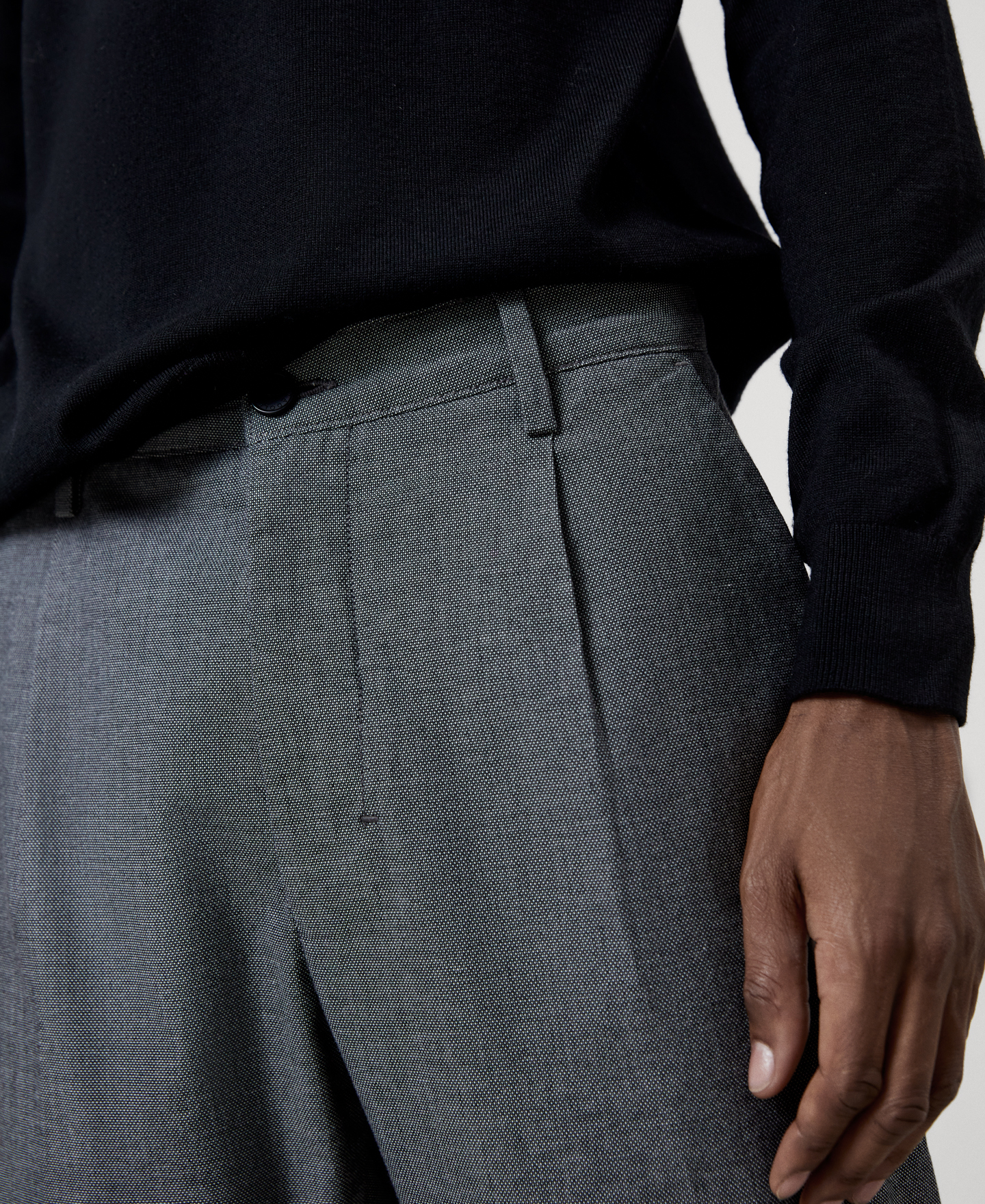 Chino trousers with recycled materials image number 3