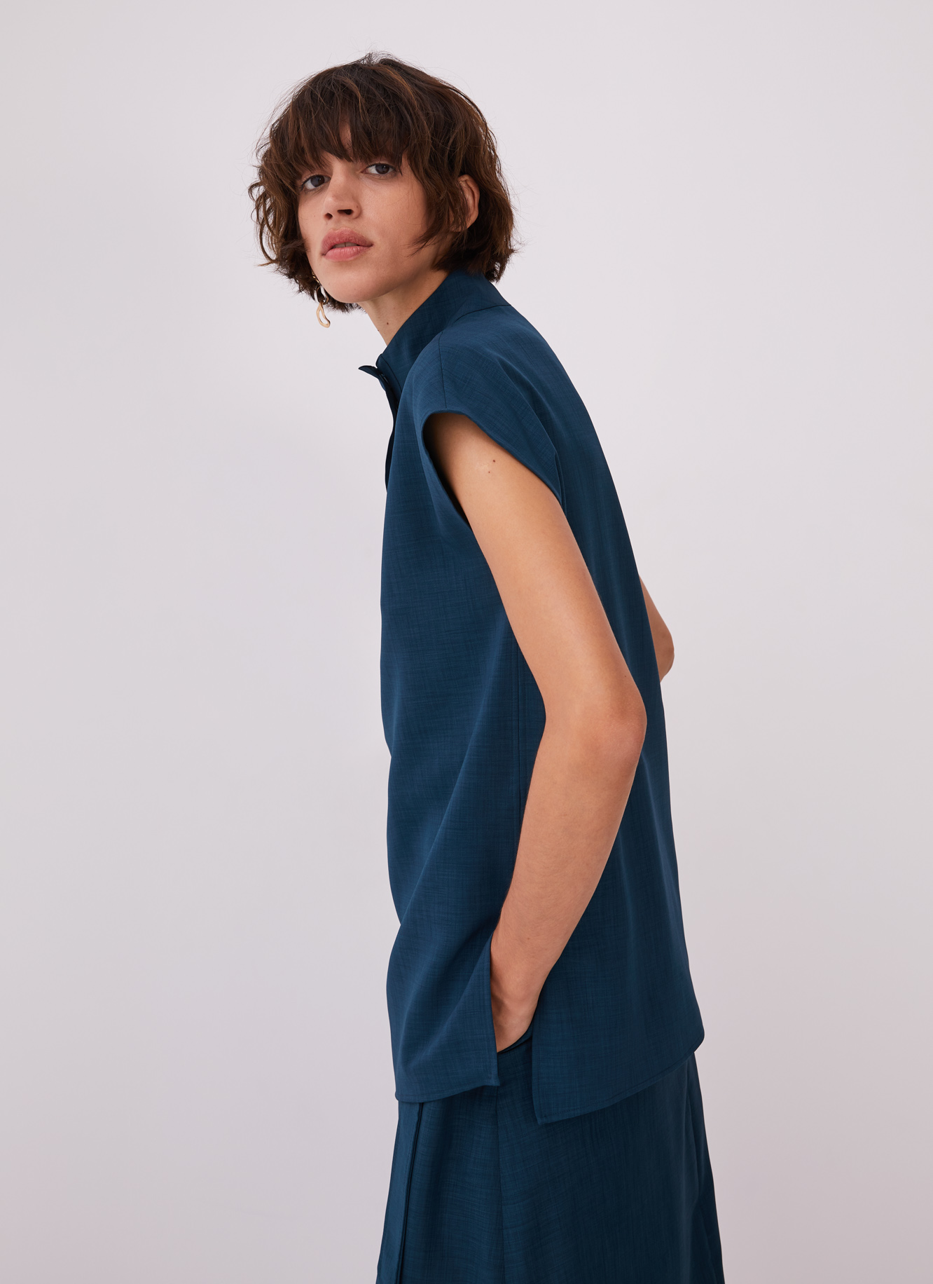 High collar blouse with flap image number 2