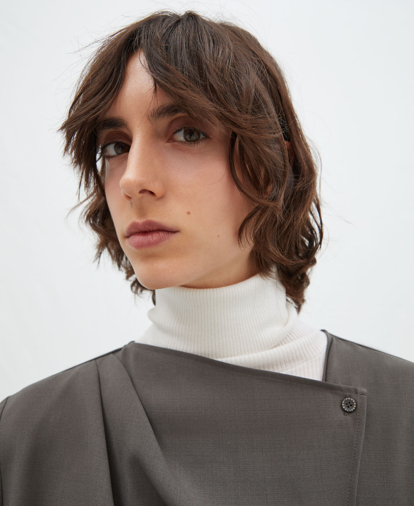 Diagonal placket shirt image number 3