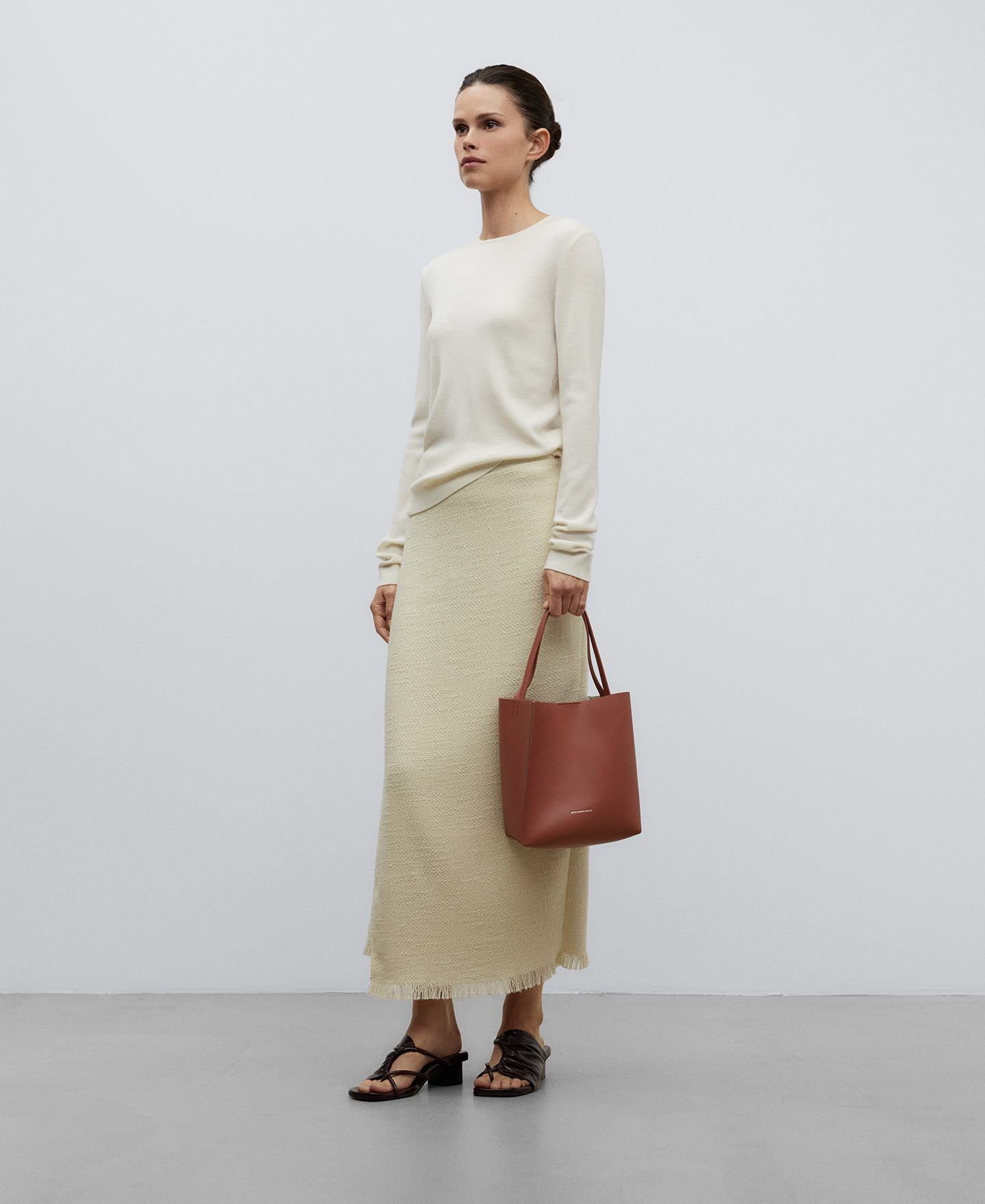 Sac hobo en cuir responsable pour femme image number 4