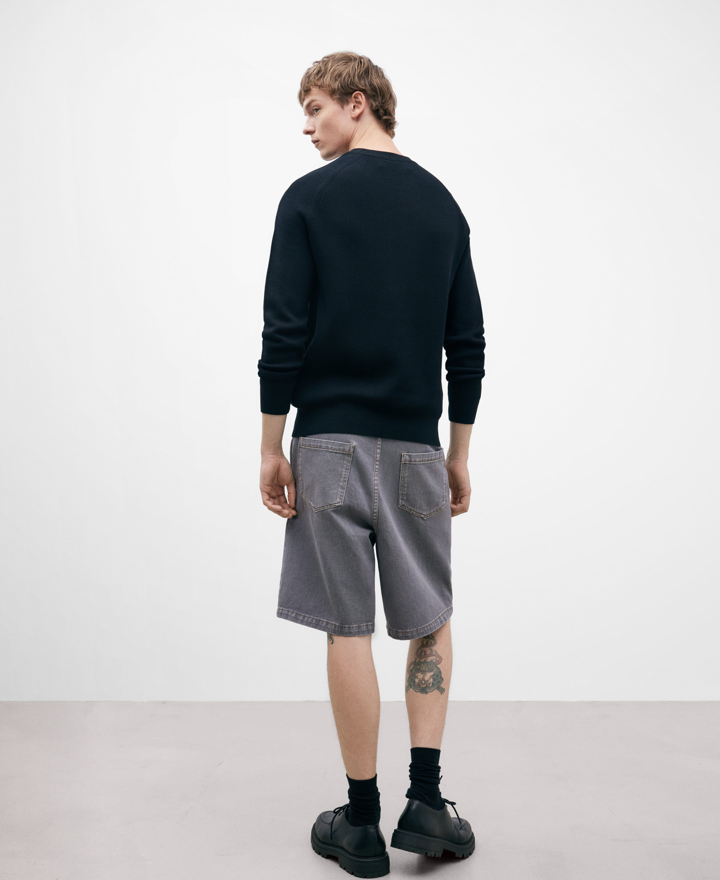 Crew neckline sweater for men image number 2