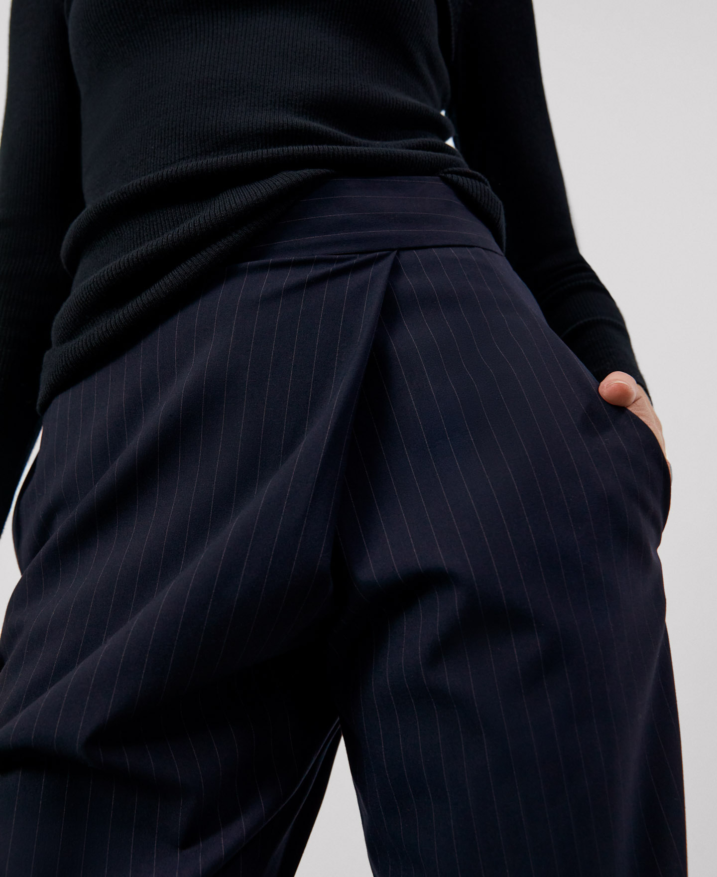 Asymmetric straight trousers image number 3