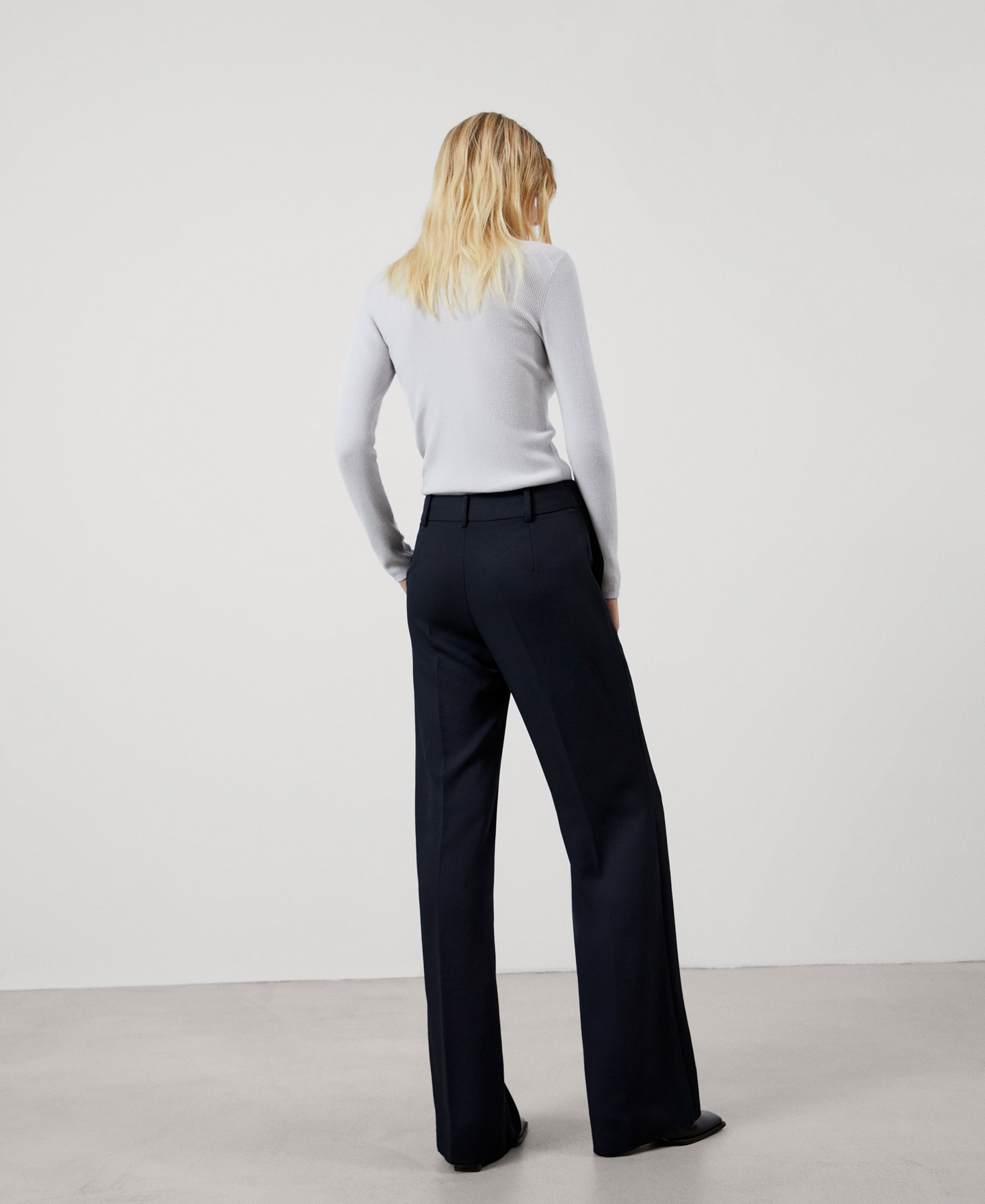 High-waisted palazzo trousers image number 2