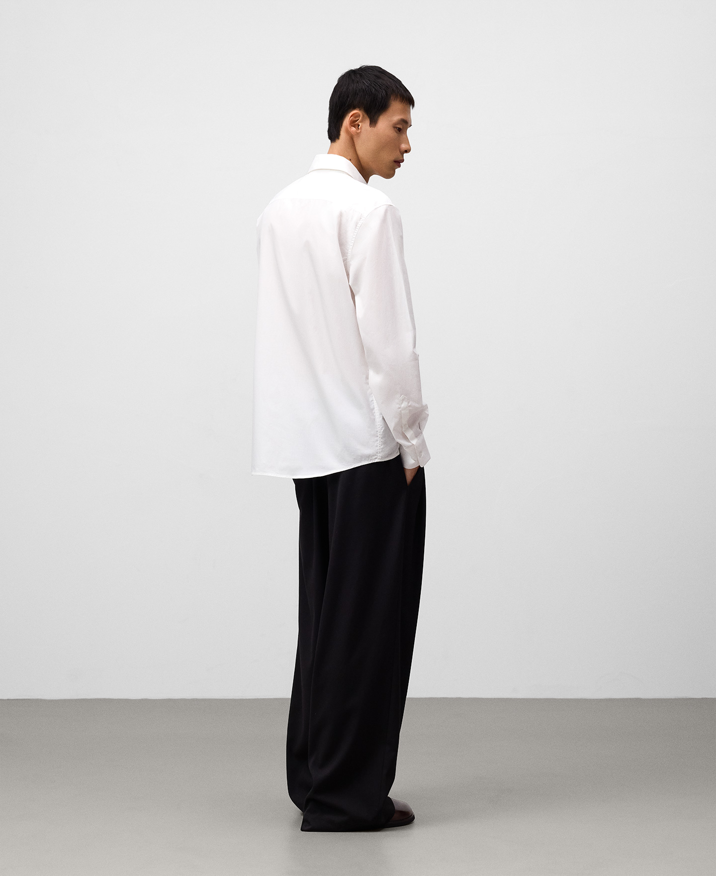 Regular fit lapel collar shirt man image number 2