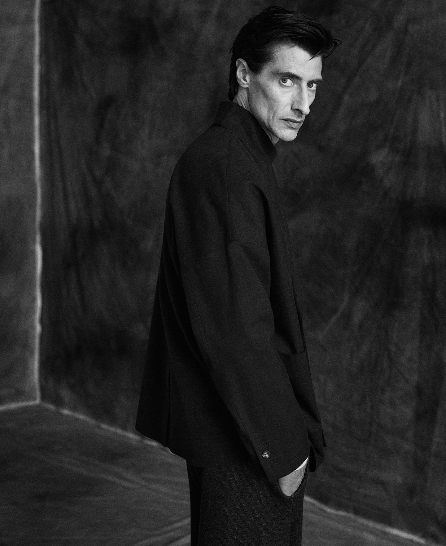 Blazer oversize desestruturado para homem image number 5