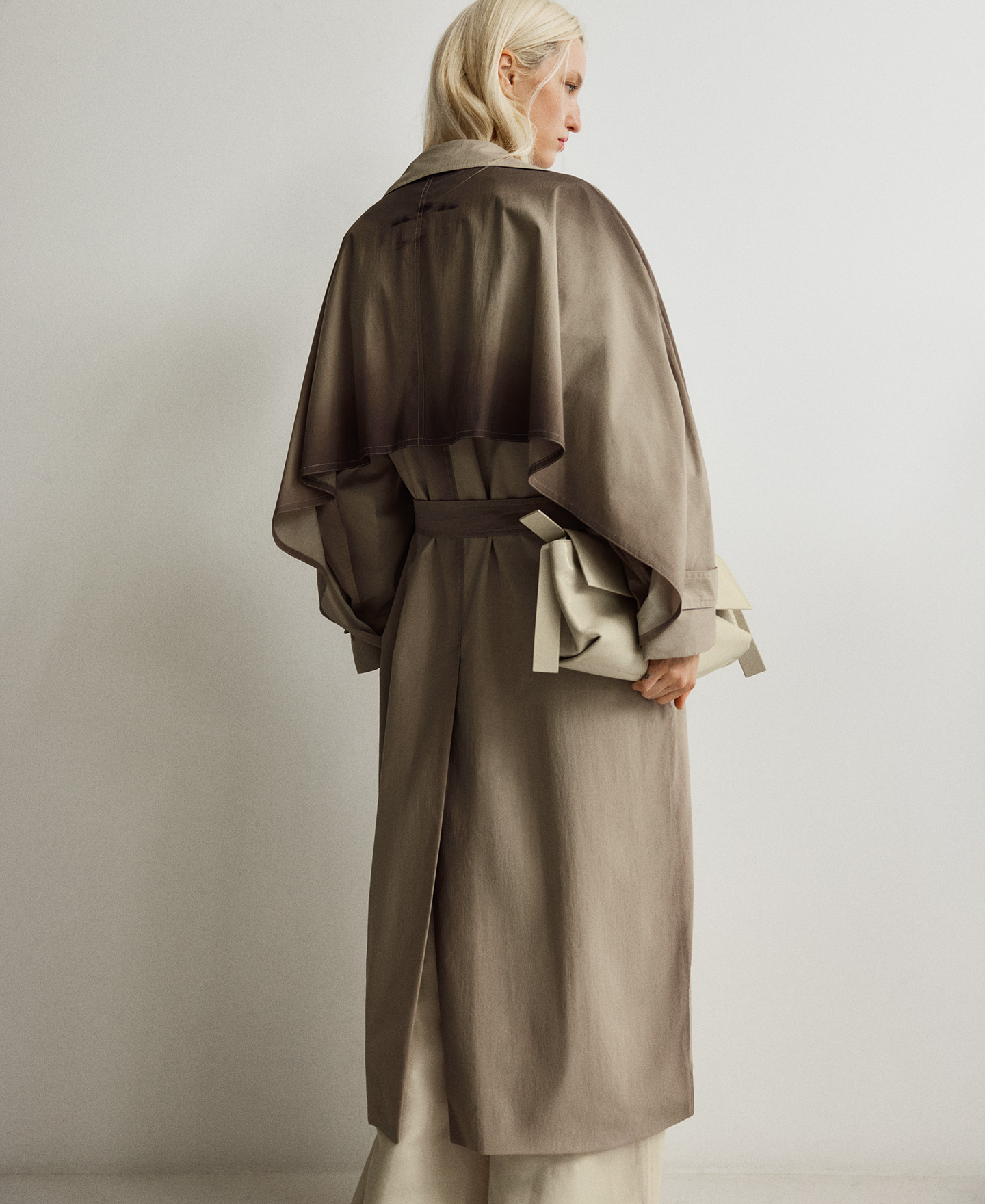 Aged-effect trench coat woman image number 2