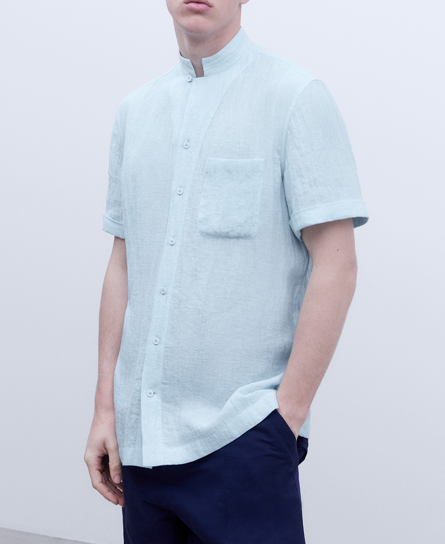 European linen Mandarin collar shirt image number 4