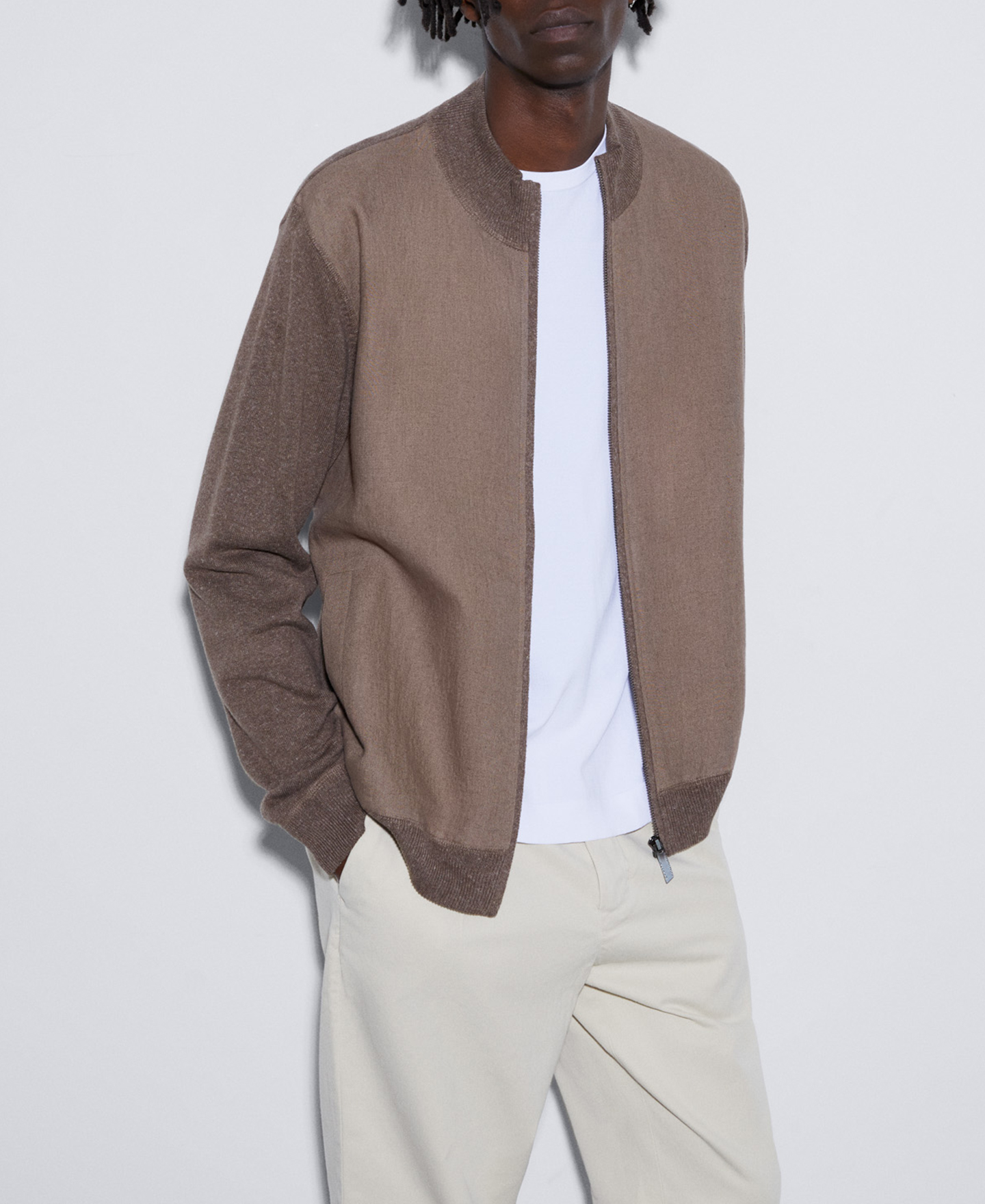 Knitted jacket in linen and cotton image number 0