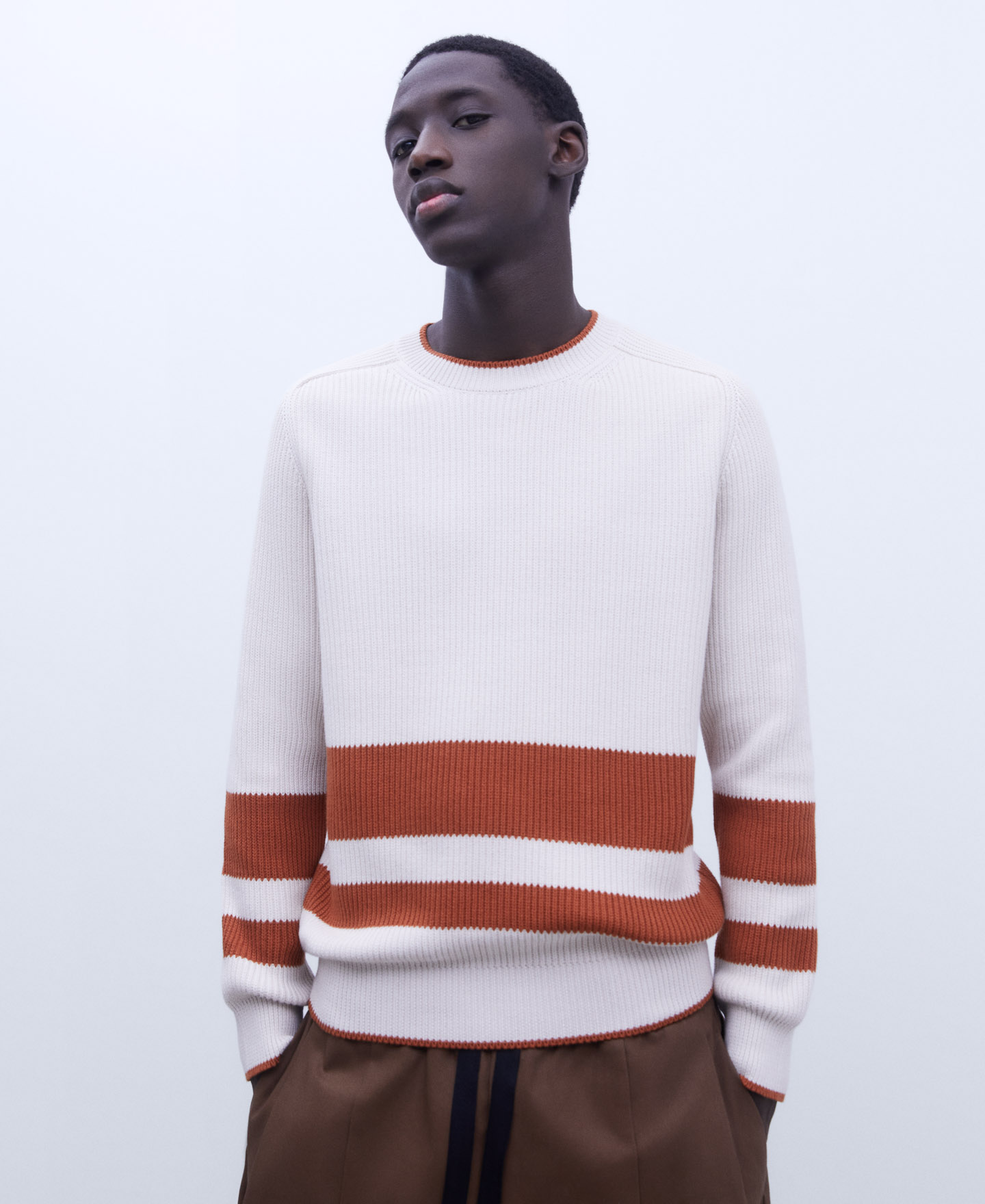 Cotton round neck sweater image number 0